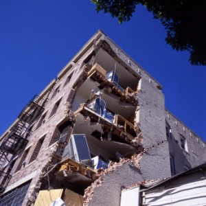 עמידות מבנים ברעידות אדמה (אילוסטרציה)